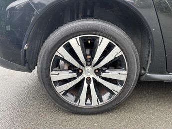 PEUGEOT 3008 1.6 HDi Active 5dr