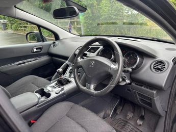 PEUGEOT 3008 1.6 HDi Active 5dr