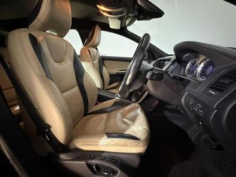 VOLVO XC60 D5 [215] R DESIGN 5dr AWD Geartronic