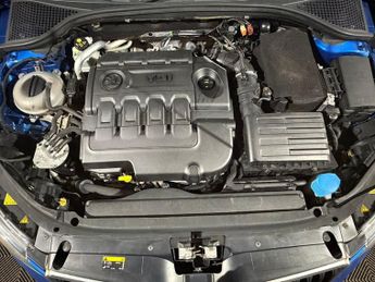 SKODA OCTAVIA 2.0 TDI CR vRS 5dr DSG