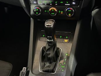 SKODA OCTAVIA 2.0 TDI CR vRS 5dr DSG