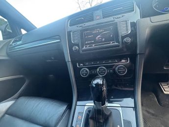 VOLKSWAGEN GOLF 2.0 TSI R 5dr DSG