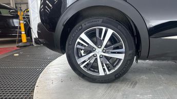 PEUGEOT 3008 1.6 12.4kWh Allure SUV 5dr Petrol Plug-in Hybrid e-EAT Euro 6 (s