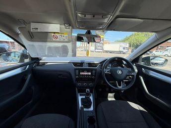 SKODA OCTAVIA 1.6 TDI CR 110 SE 5dr