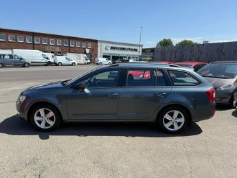 SKODA OCTAVIA 1.6 TDI CR 110 SE 5dr