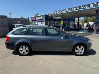 SKODA OCTAVIA 1.6 TDI CR 110 SE 5dr