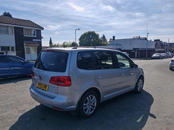 VOLKSWAGEN TOURAN 1.6 TDI 105 SE 5dr