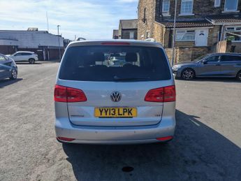 VOLKSWAGEN TOURAN 1.6 TDI 105 SE 5dr