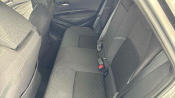 TOYOTA COROLLA 1.8 VVT-h Icon Touring Sports 5dr Petrol Hybrid CVT Euro 6 (s/s)