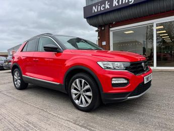 Volkswagen T-Roc 1.5 TSI EVO Design 5dr ++ PANROOF / NAV / 1 OWNER / ULEZ / CAR N