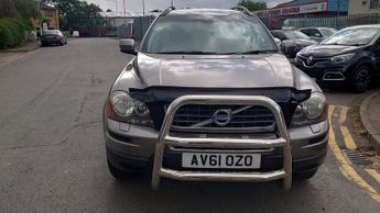 VOLVO XC90 2.4 D5 [200] SE 5dr Geartronic