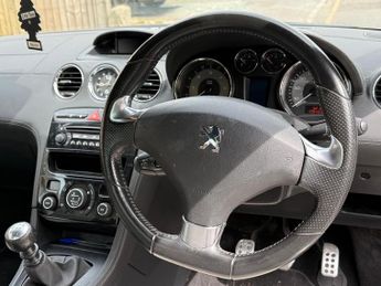 PEUGEOT RCZ 2.0 HDi GT 2dr