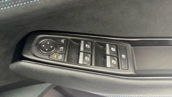 RENAULT AUSTRAL 1.2 E-TECH techno esprit Alpine SUV 5dr Petrol Hybrid Auto Euro 