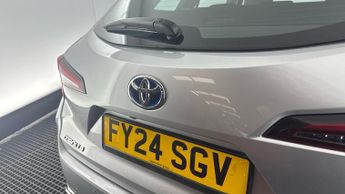 TOYOTA COROLLA 1.8 VVT-h Icon Touring Sports 5dr Petrol Hybrid CVT Euro 6 (s/s)