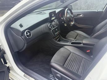MERCEDES-BENZ A-CLASS A200d AMG Line Premium 5dr Auto