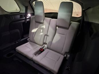 LAND ROVER DISCOVERY SPORT 2.2 SD4 HSE 5dr Auto