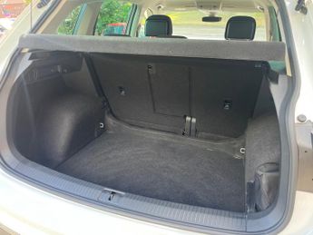 VOLKSWAGEN TIGUAN 1.5 TSI 150 Life 5dr Automatic 