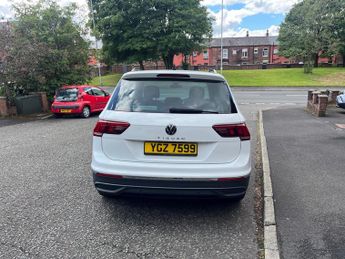 VOLKSWAGEN TIGUAN 1.5 TSI 150 Life 5dr Automatic 