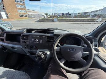 FORD TRANSIT Medium Roof Van TDCi 100ps