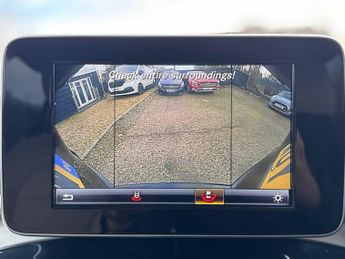 MERCEDES-BENZ GLC GLC 220d 4Matic SE 5dr 9G-Tronic