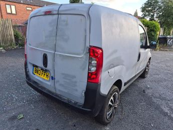 PEUGEOT BIPPER 1.3 HDi 75 S [non Start/Stop]