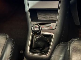 VOLKSWAGEN TIGUAN 2.0 TDi SE 170 5dr