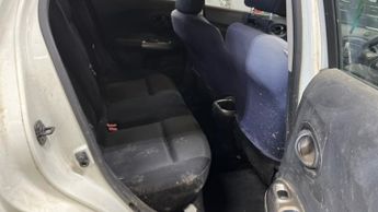 NISSAN JUKE 1.6 Visia 5dr