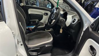 RENAULT TWINGO 1.0 SCE Play 5dr