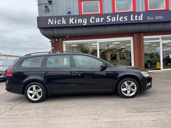 VOLKSWAGEN PASSAT 1.6 TDI Bluemotion Tech S 5dr ++ 35 TAX / 64 MPG / 12 MONTHS MOT
