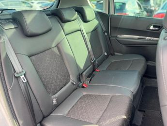 PEUGEOT 3008 2.0 HDi 163 Allure 5dr Auto
