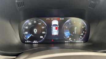 VOLVO XC60 2.0 T5 Momentum SUV 5dr Petrol Auto Euro 6 (s/s) (250 ps)