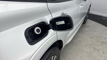 VOLVO XC60 2.0 T5 Momentum SUV 5dr Petrol Auto Euro 6 (s/s) (250 ps)