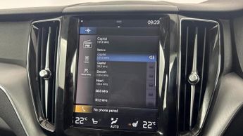 VOLVO XC60 2.0 T5 Momentum SUV 5dr Petrol Auto Euro 6 (s/s) (250 ps)