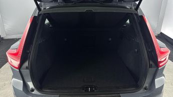 VOLVO XC40 1.5h T4 Recharge 10.7kWh Plus SUV 5dr Petrol Plug-in Hybrid Auto