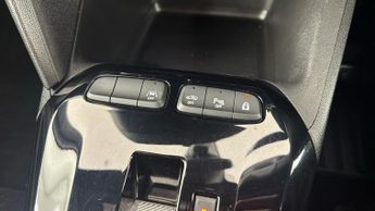 VAUXHALL CORSA 50kWh SRi Premium Hatchback 5dr Electric Auto (136 ps)