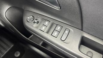 VAUXHALL CORSA 50kWh SRi Premium Hatchback 5dr Electric Auto (136 ps)