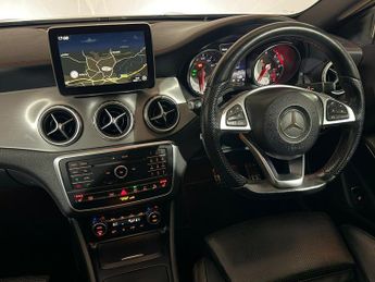 MERCEDES-BENZ GLA GLA 220d 4Matic AMG Line 5dr Auto [Prem Plus]