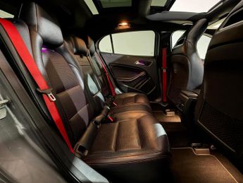 MERCEDES-BENZ GLA GLA 220d 4Matic AMG Line 5dr Auto [Prem Plus]