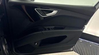 AUDI Q4 E-TRON 35 S line SUV 5dr Electric Auto 55kWh (170 ps)