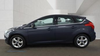 FORD FOCUS 1.6 125 Zetec 5dr