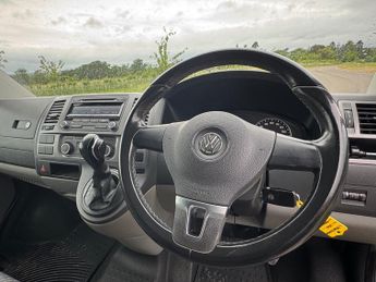 VOLKSWAGEN TRANSPORTER 2.0 BiTDI 180PS Highline Van DSG