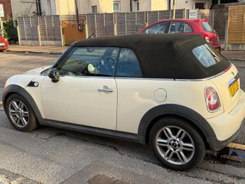 MINI CONVERTIBLE 1.6 Cooper D 2dr