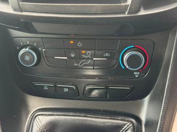 FORD TRANSIT CONNECT 1.5 EcoBlue 100ps FRIDGE VAN