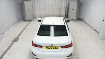 BMW 3 SERIES 2.0 330e 12kWh SE Pro Saloon 4dr Petrol Plug-in Hybrid Auto Euro