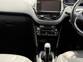 PEUGEOT 2008 12 PureTech 110 Allure 5dr