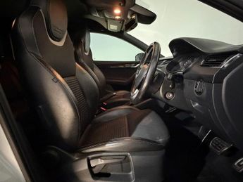 SKODA OCTAVIA 2.0 TDI CR vRS 5dr DSG