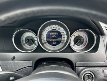 MERCEDES-BENZ C CLASS C220 CDI BlueEFFICIENCY AMG Sport 2dr Auto