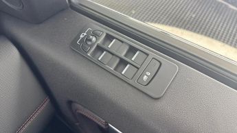 LAND ROVER DISCOVERY SPORT 2.0 P290 MHEV Black SUV 5dr Petrol Auto 4WD Euro 6 (s/s) (290 ps