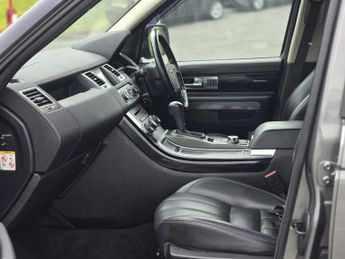 LAND ROVER RANGE ROVER SPORT 3.0 TDV6 HSE 5dr CommandShift