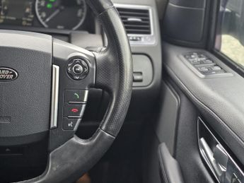 LAND ROVER RANGE ROVER SPORT 3.0 TDV6 HSE 5dr CommandShift